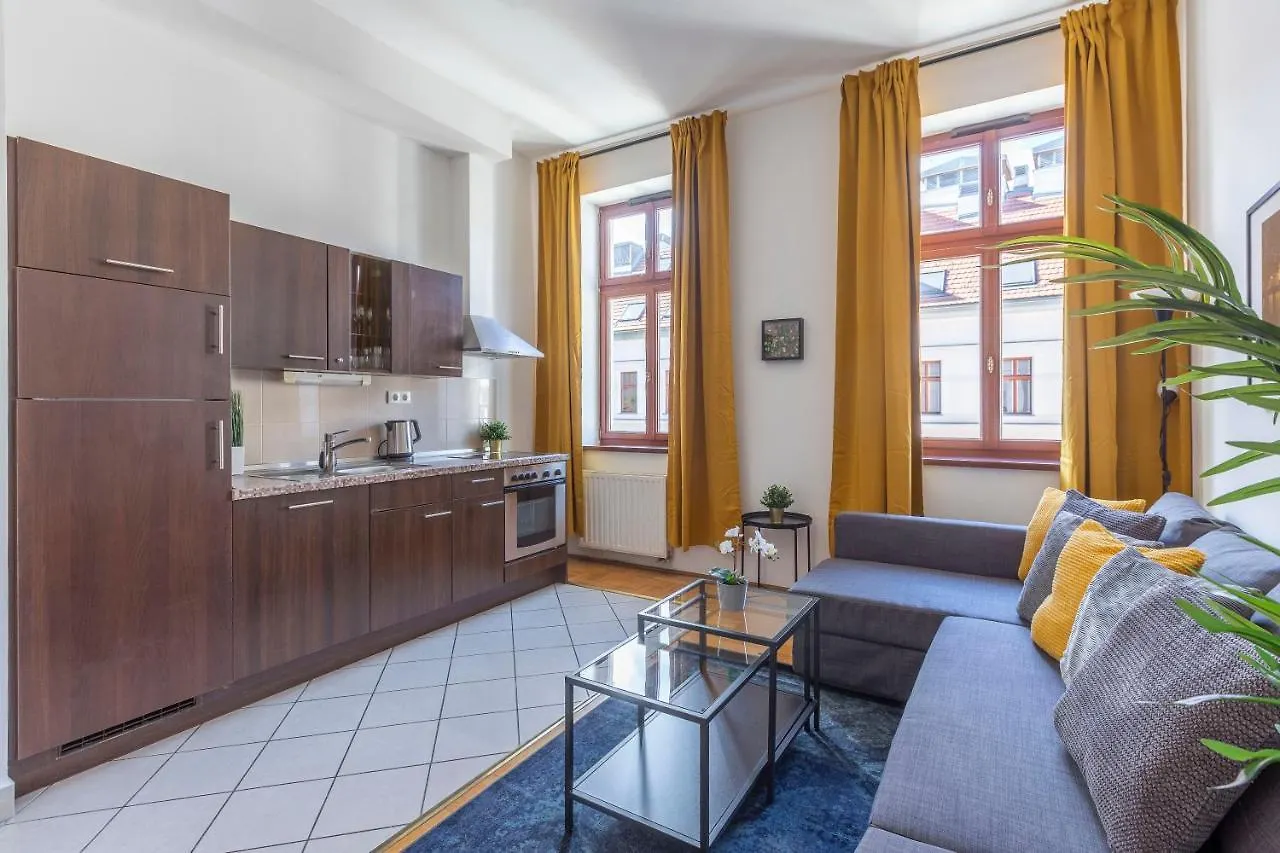 Apartament Downtown Cozy Home In The Gozsdu Garden Budapeszt